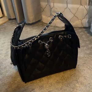 Amazon Quilted Black Shoulder Bag with Silver Chain